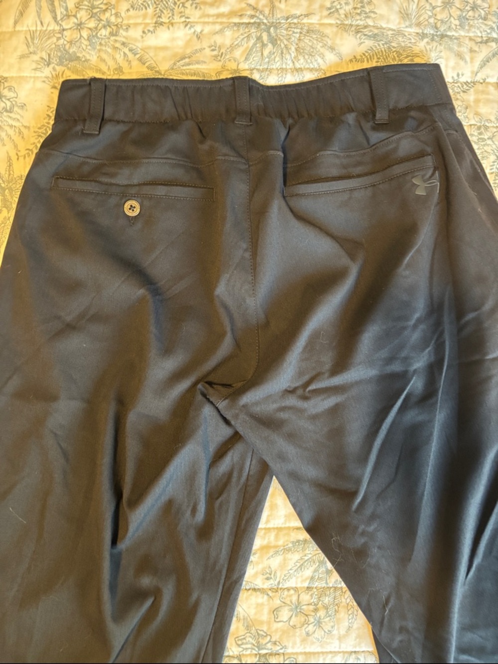 Under Armour Men’s Black Straight-Leg Performance Pants Sz 32/30 - Picture 5 of 5